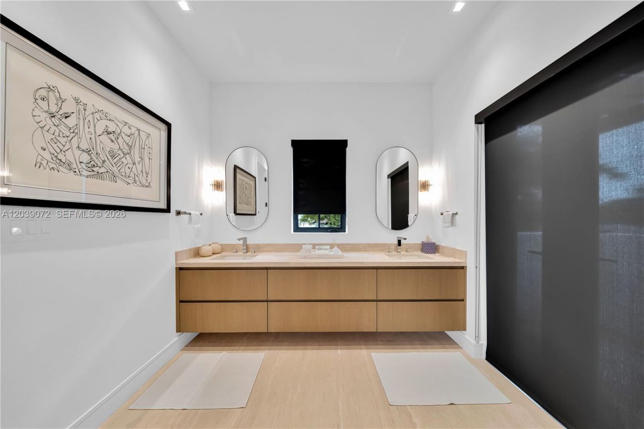 5111 Alhambra Cir , Coral Gables, FL 33146 Photo