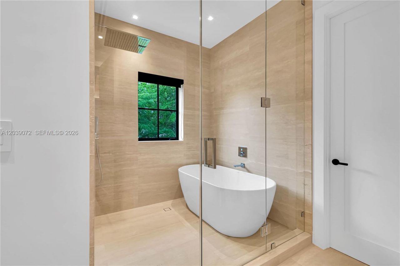 5111 Alhambra Cir , Coral Gables, FL 33146 Photo