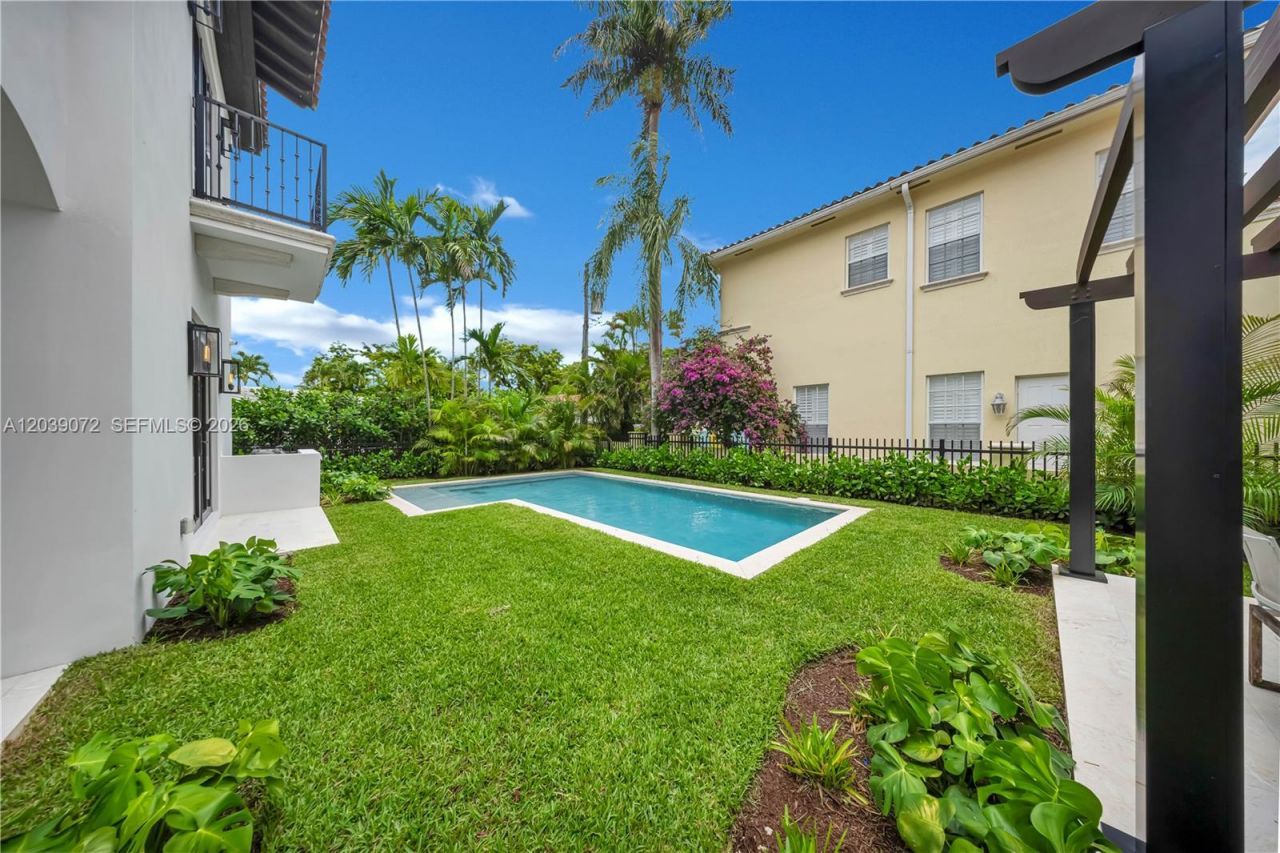 5111 Alhambra Cir , Coral Gables, FL 33146 Photo