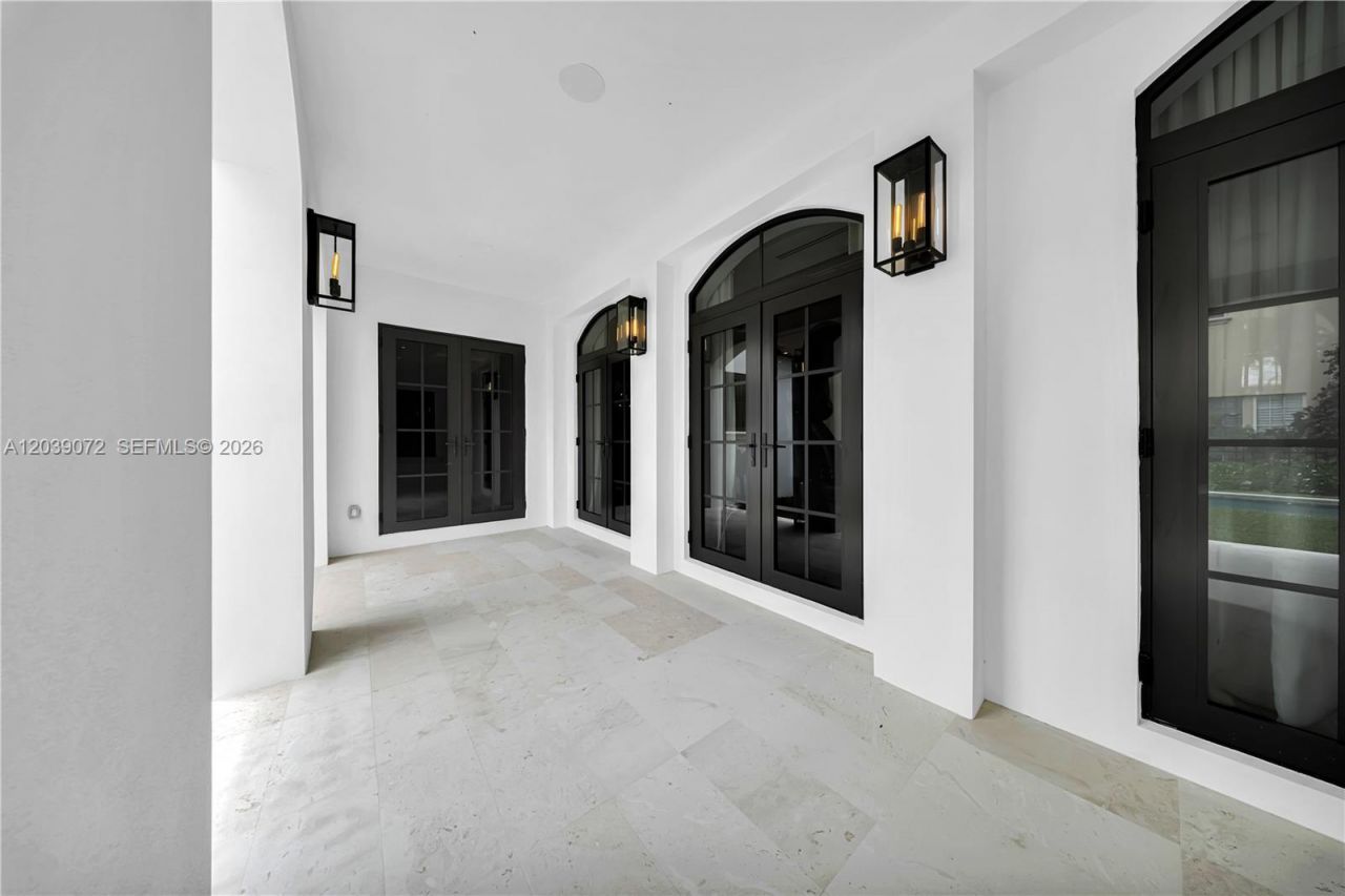 5111 Alhambra Cir , Coral Gables, FL 33146 Photo
