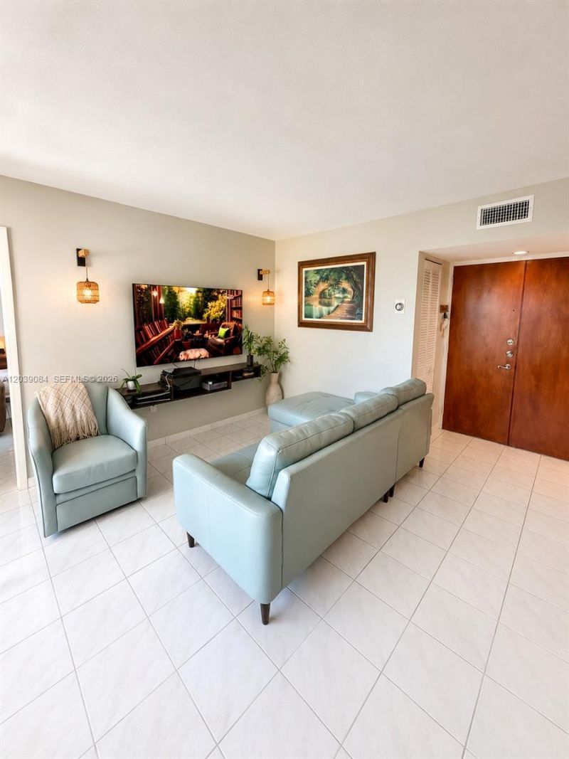 11800 SW 18th St, Unit 306-4, Miami, FL 33175 Photo