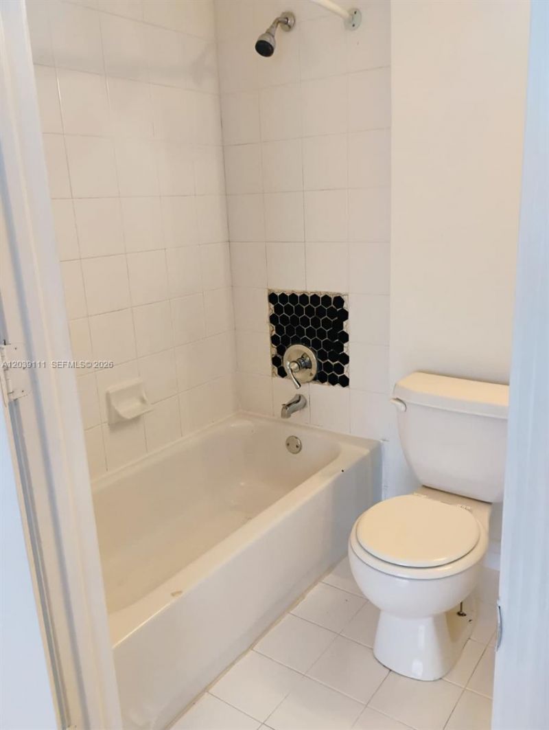 5725 NW 114th Path , Unit 107, Doral, FL 33178 Photo