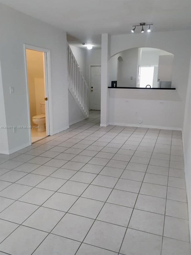 5725 NW 114th Path , Unit 107, Doral, FL 33178 Photo