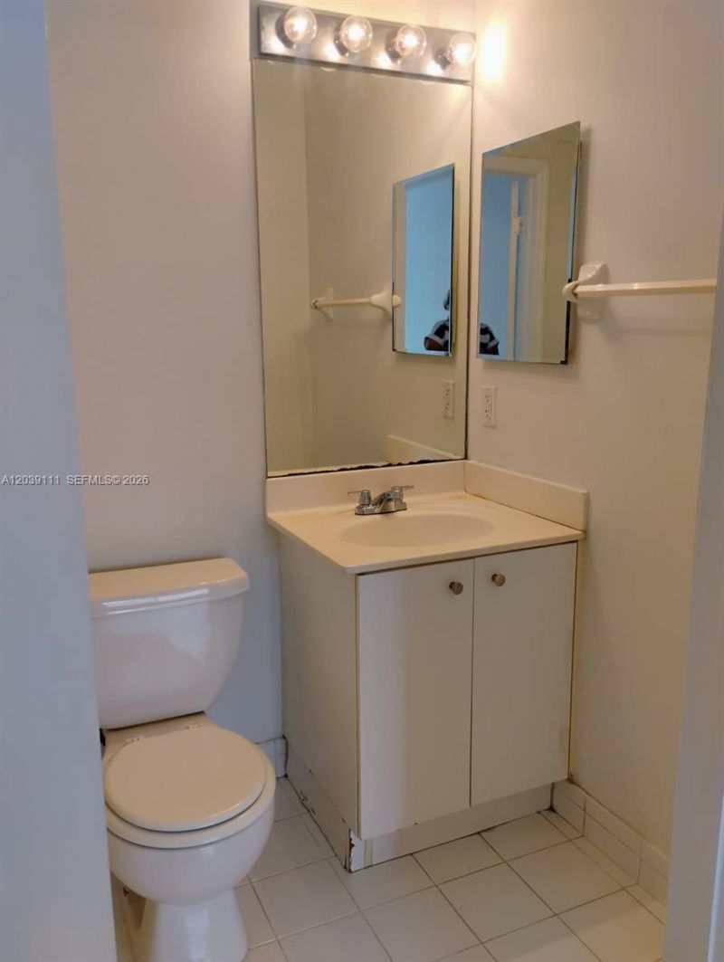 5725 NW 114th Path , Unit 107, Doral, FL 33178 Photo