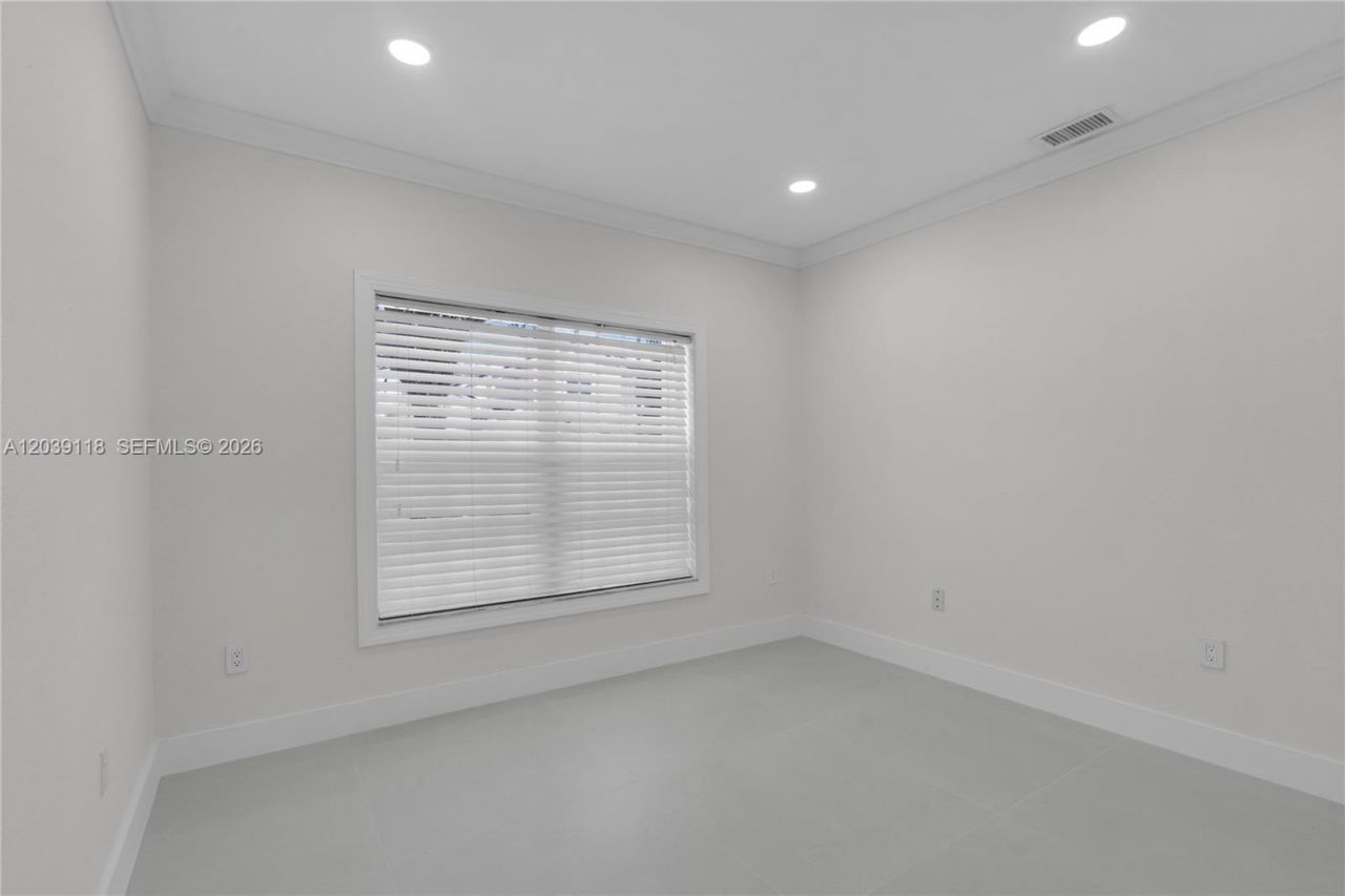 7482 NW 21st Ct, Pembroke Pines, FL 33024 Photo