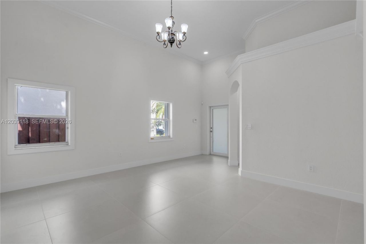7482 NW 21st Ct, Pembroke Pines, FL 33024 Photo