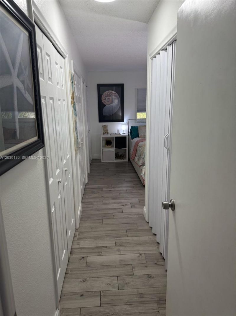 900 NE 12th Ave, Unit 302, Hallandale Beach, FL 33009 Photo