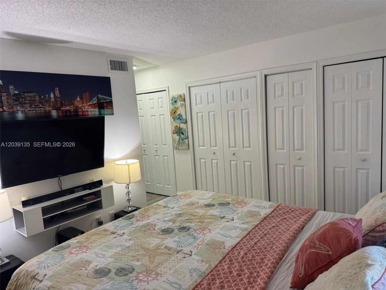 900 NE 12th Ave, Unit 302, Hallandale Beach, FL 33009 Photo