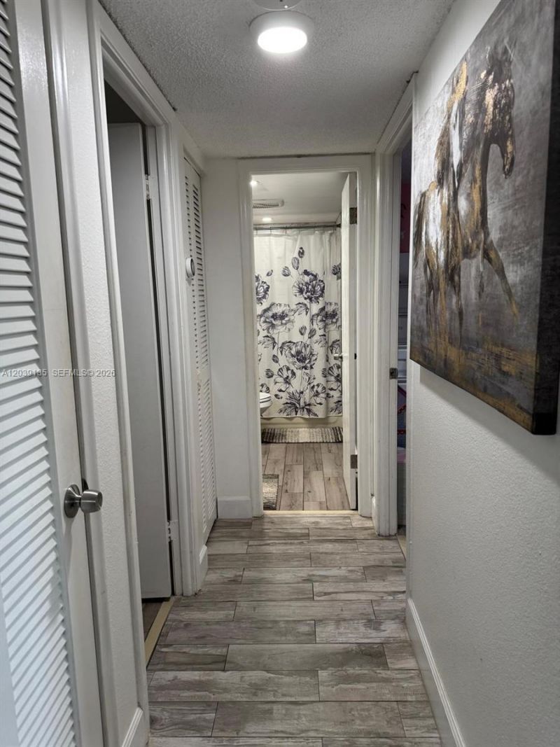 900 NE 12th Ave, Unit 302, Hallandale Beach, FL 33009 Photo