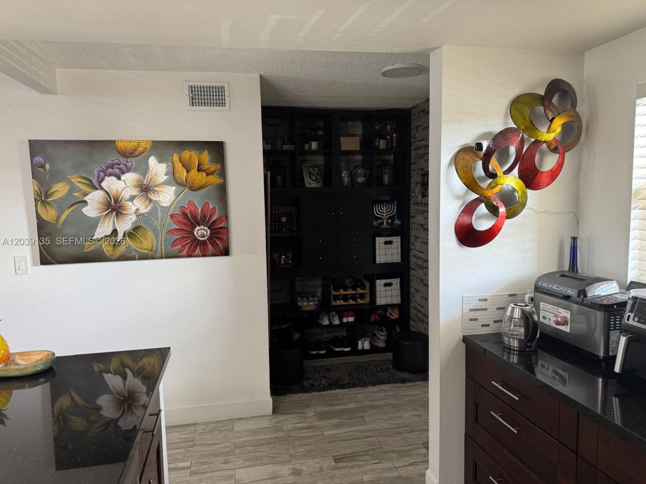 900 NE 12th Ave, Unit 302, Hallandale Beach, FL 33009 Photo