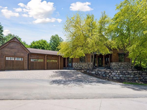 2439 Emerald Trail, Minnetonka, MN 55305