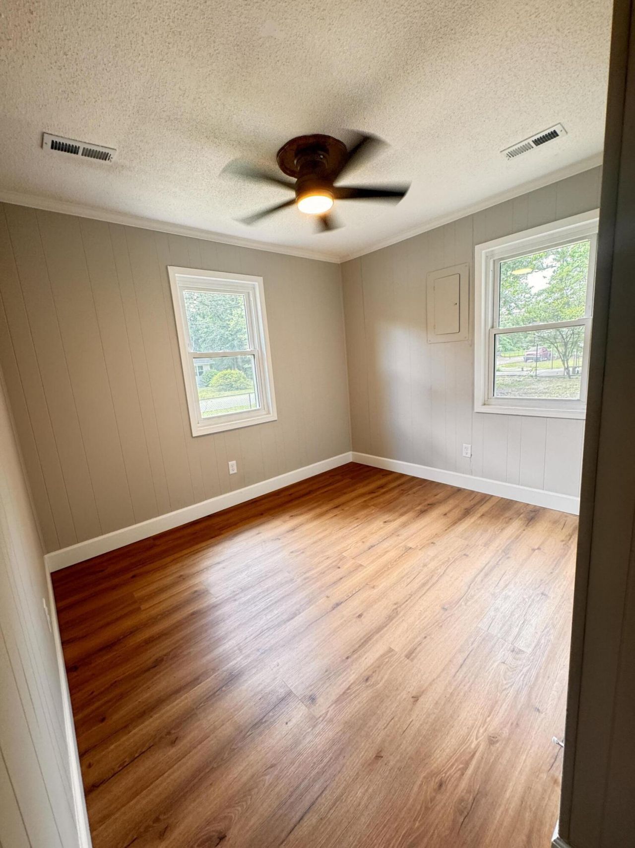 210 Grayson Street Photo 21