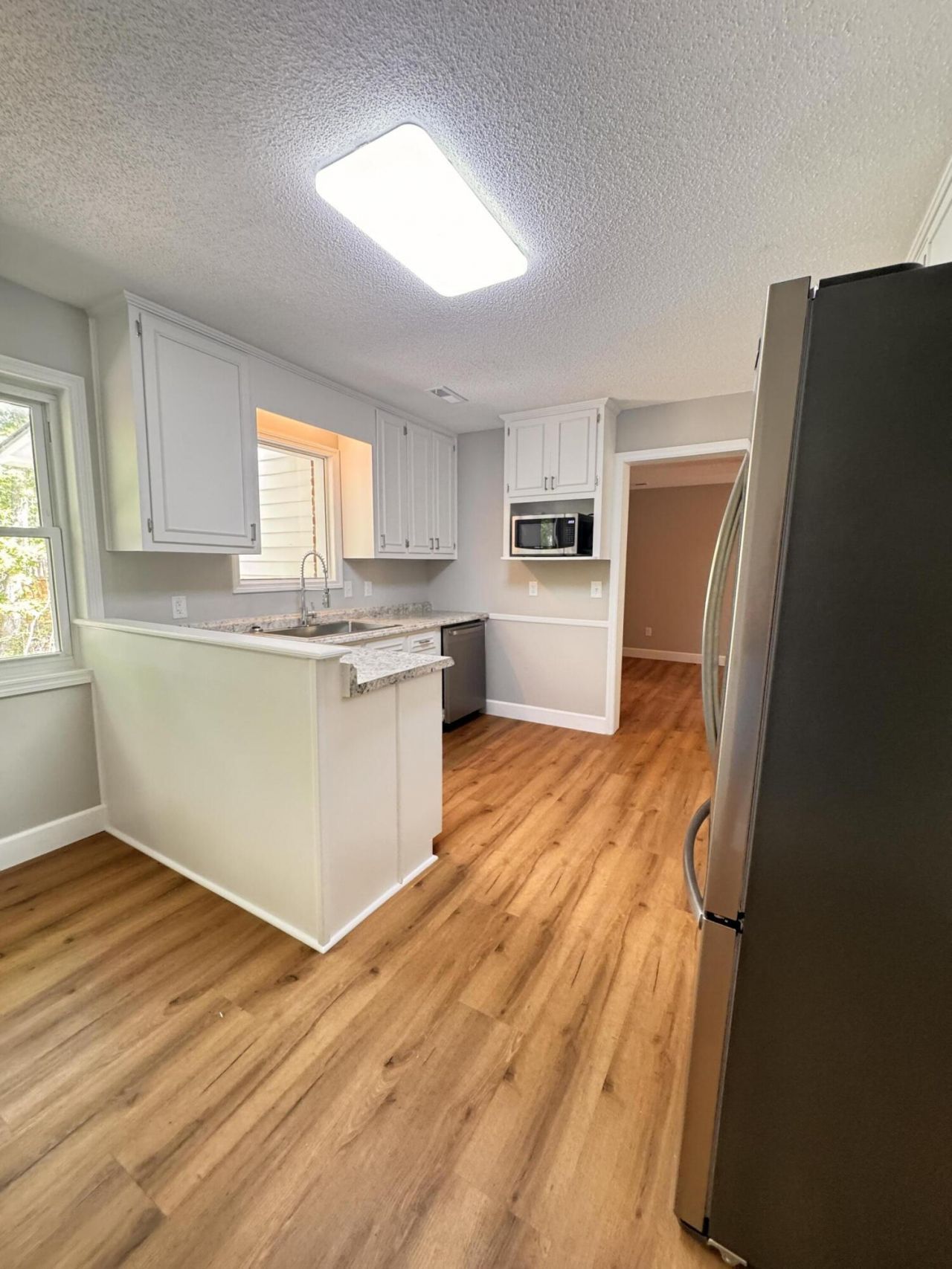 210 Grayson Street Photo 34