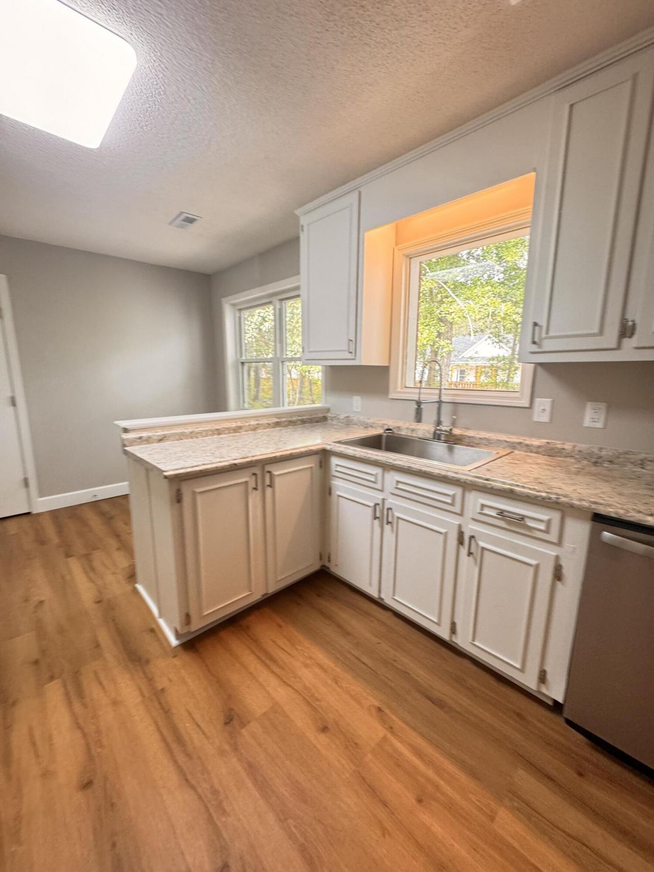 210 Grayson Street Photo 42