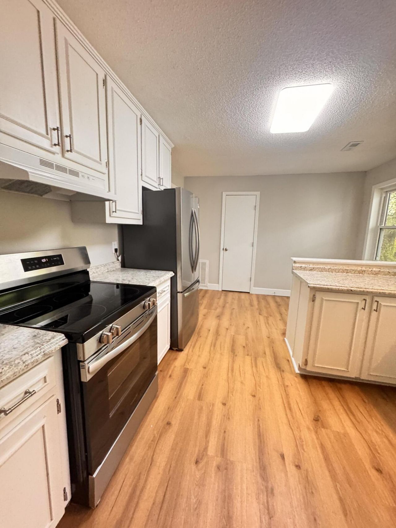 210 Grayson Street Photo 45