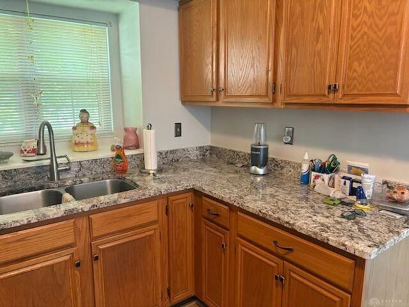 169 Queens Crossing, Centerville, OH 45458 Photo 5