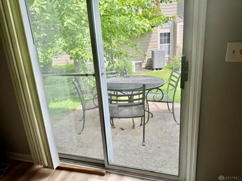 169 Queens Crossing, Centerville, OH 45458 Photo 9