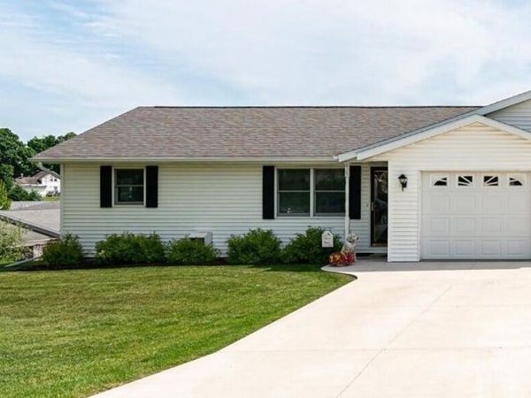 915 Rose STREET, Cashton, WI 54619