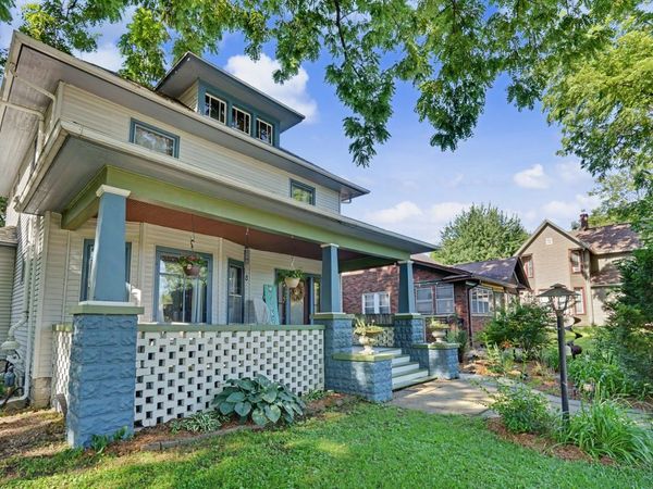 537 W 9th Street , Davenport, IA 52803