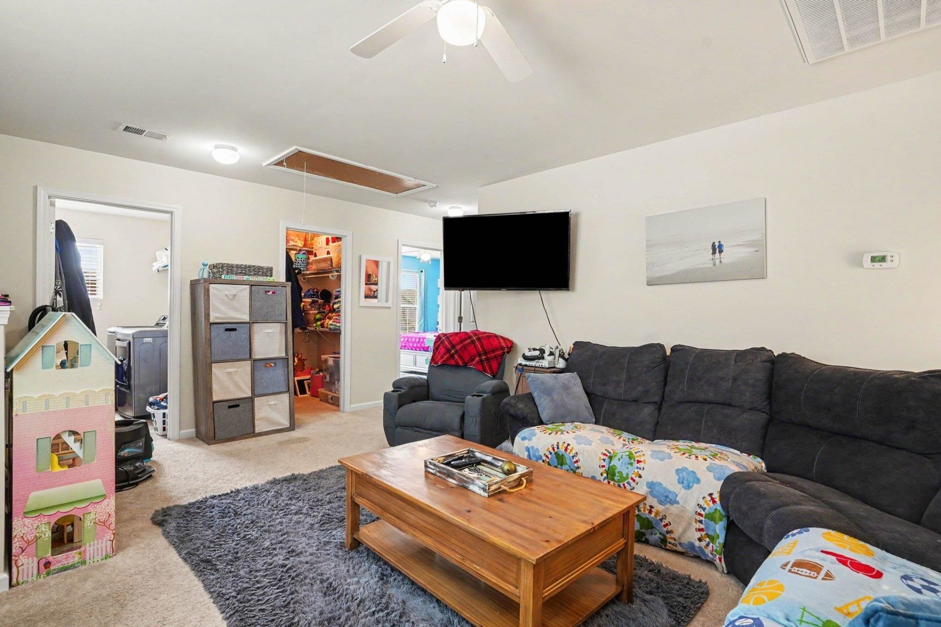 1041 Balmore Dr.  Photo 12