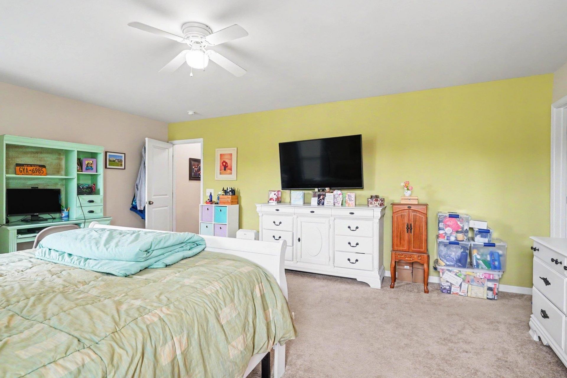 1041 Balmore Dr.  Photo 17