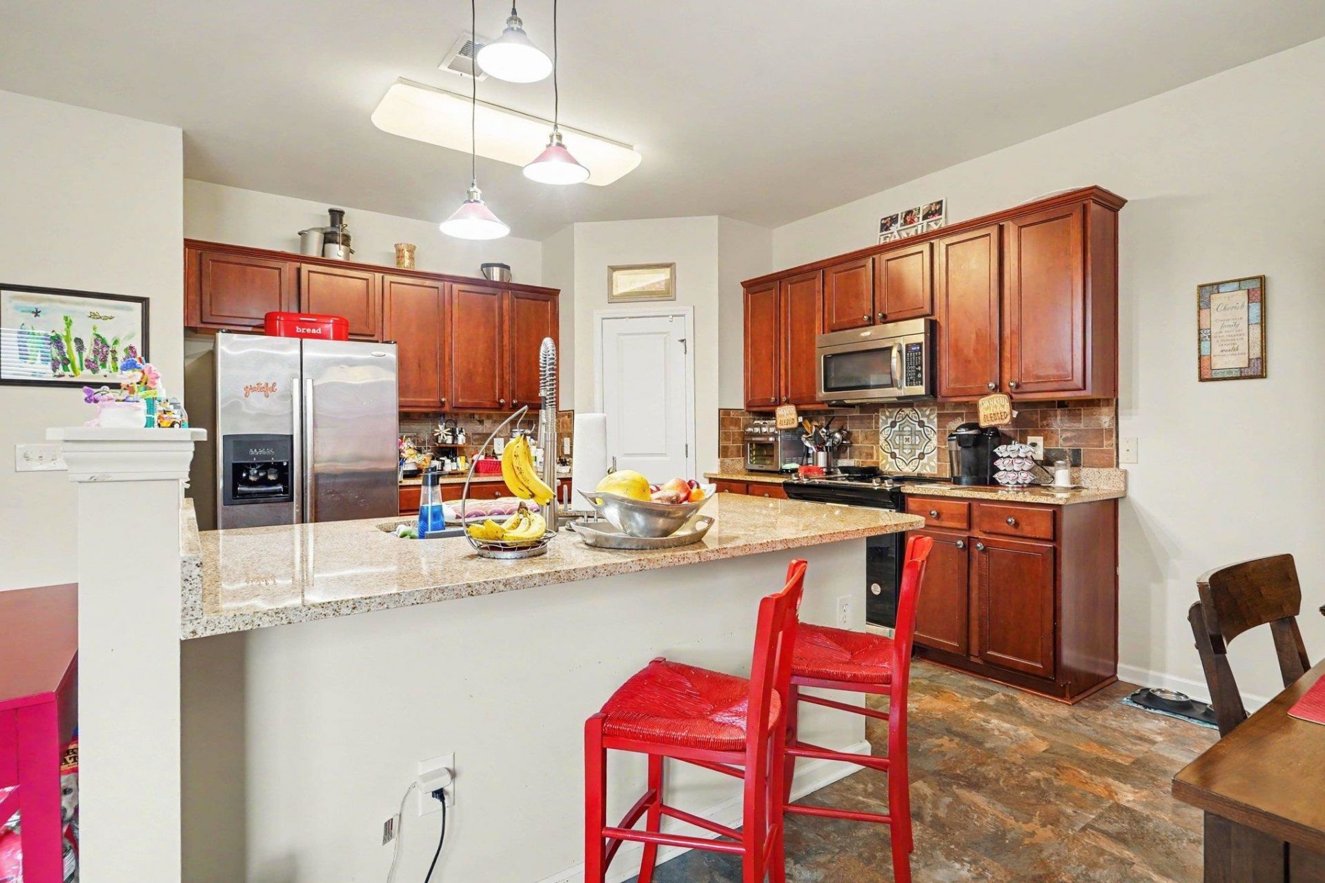 1041 Balmore Dr.  Photo 6