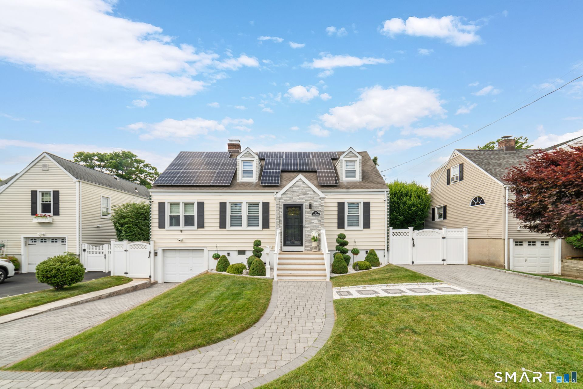 18 Fairlea, Stratford, CT 06614 Main Photo