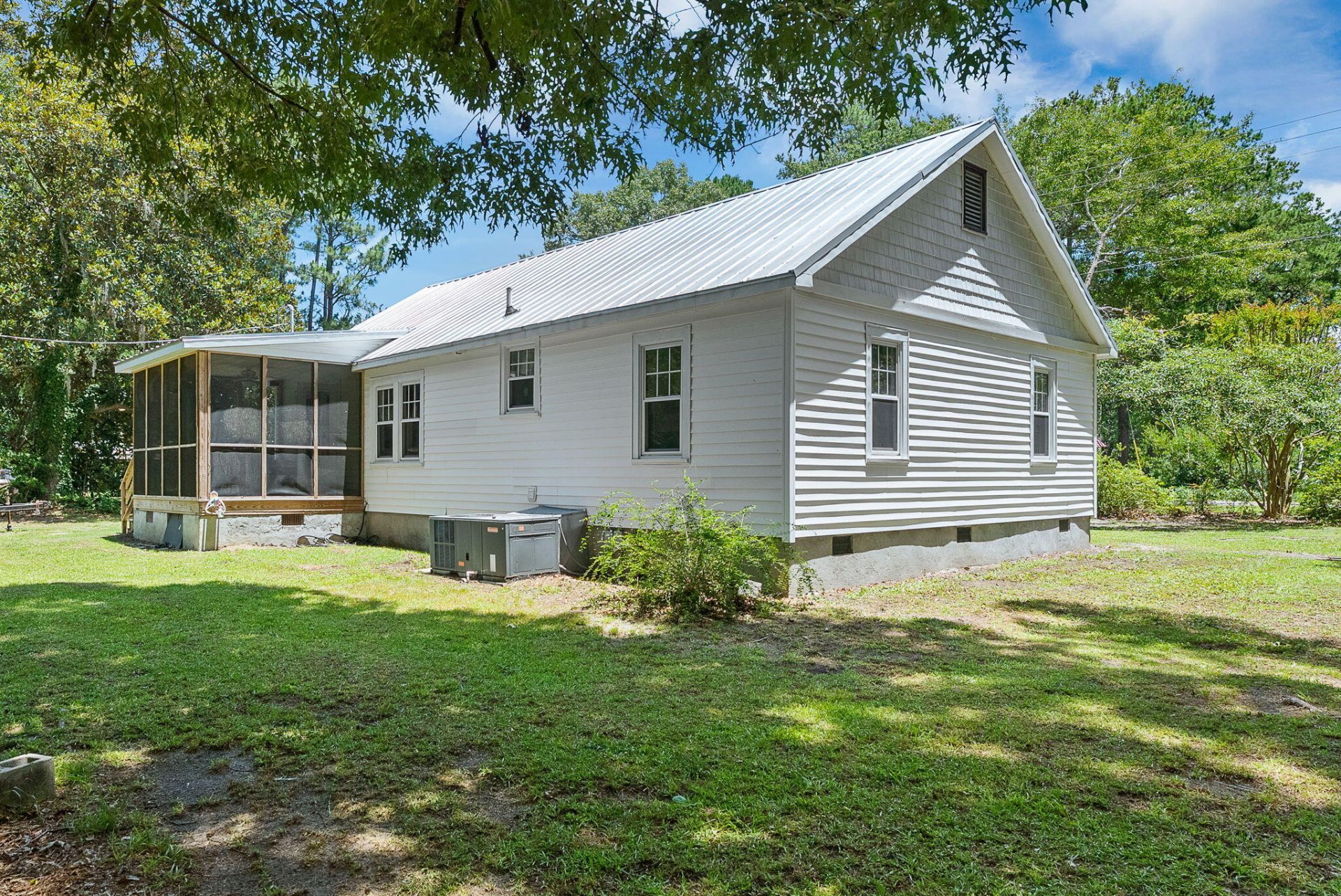 1737 Pinopolis Road Photo 25