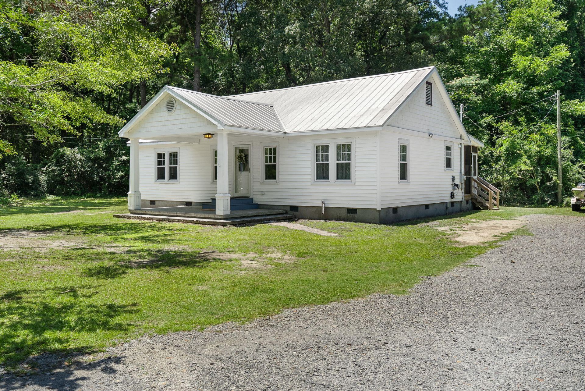 1737 Pinopolis Road Photo 5