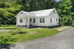 1737 Pinopolis Road photo 4