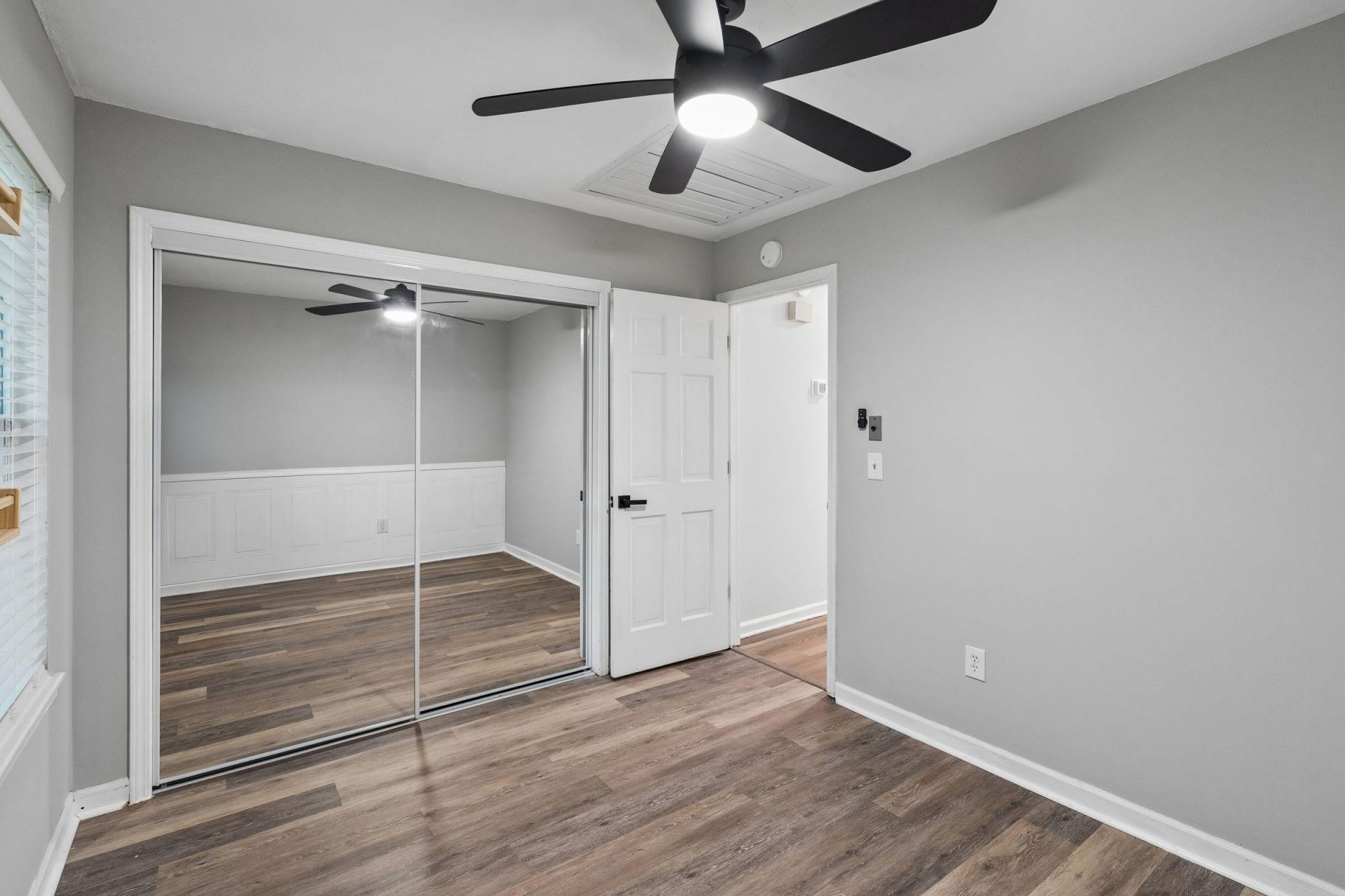 18 Hillcreek Boulevard Photo 34