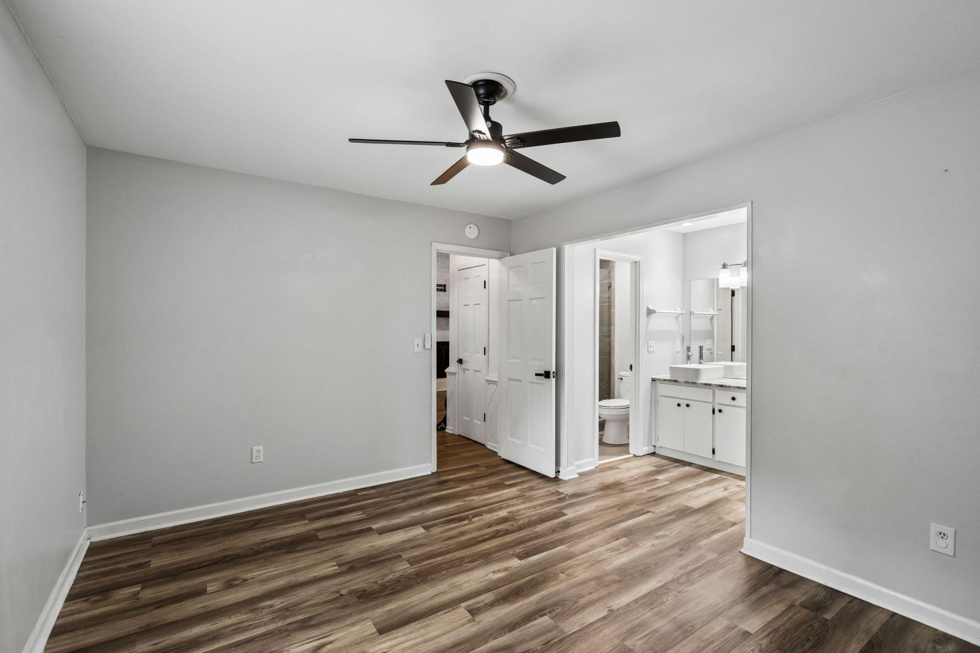 18 Hillcreek Boulevard Photo 36
