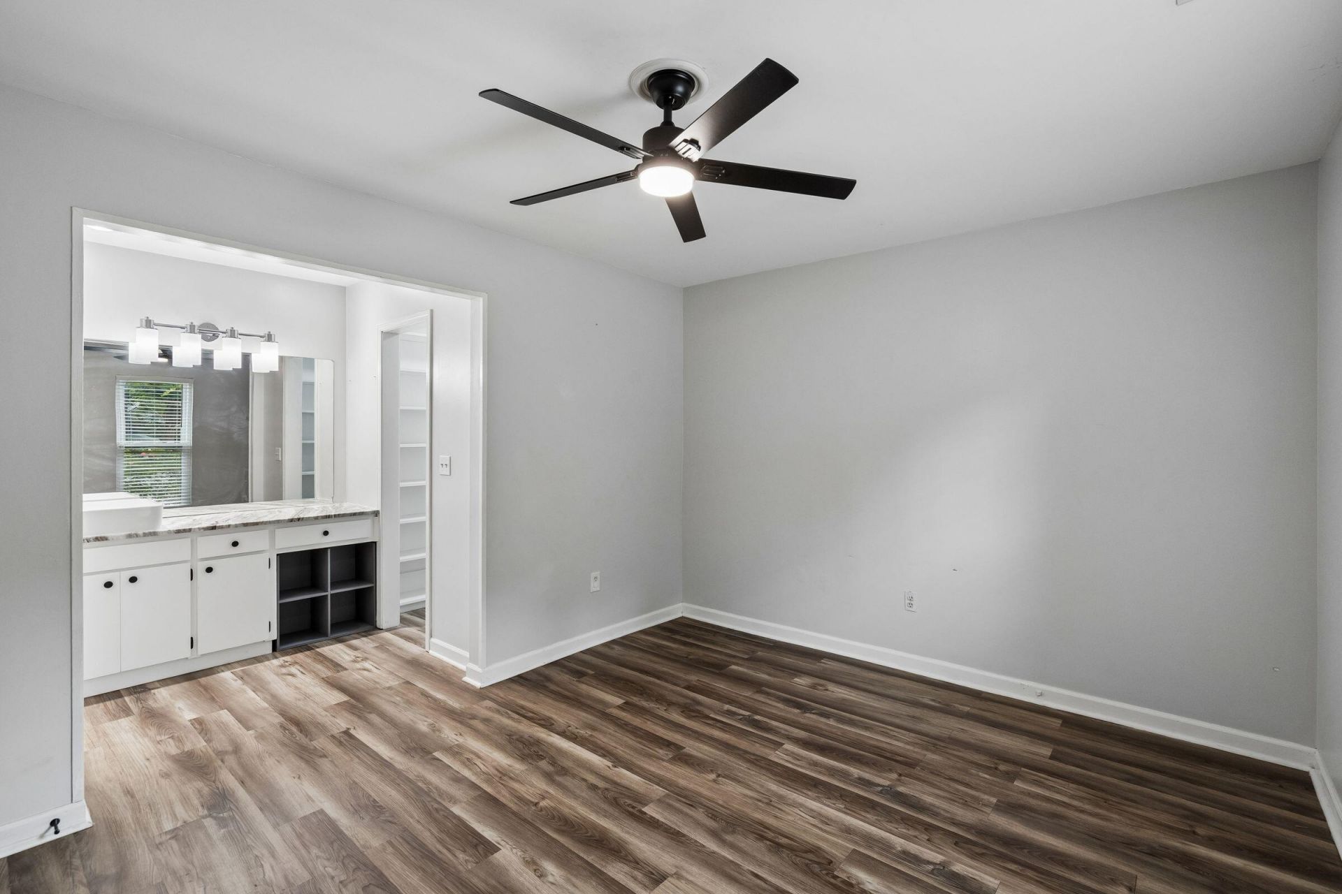 18 Hillcreek Boulevard Photo 37