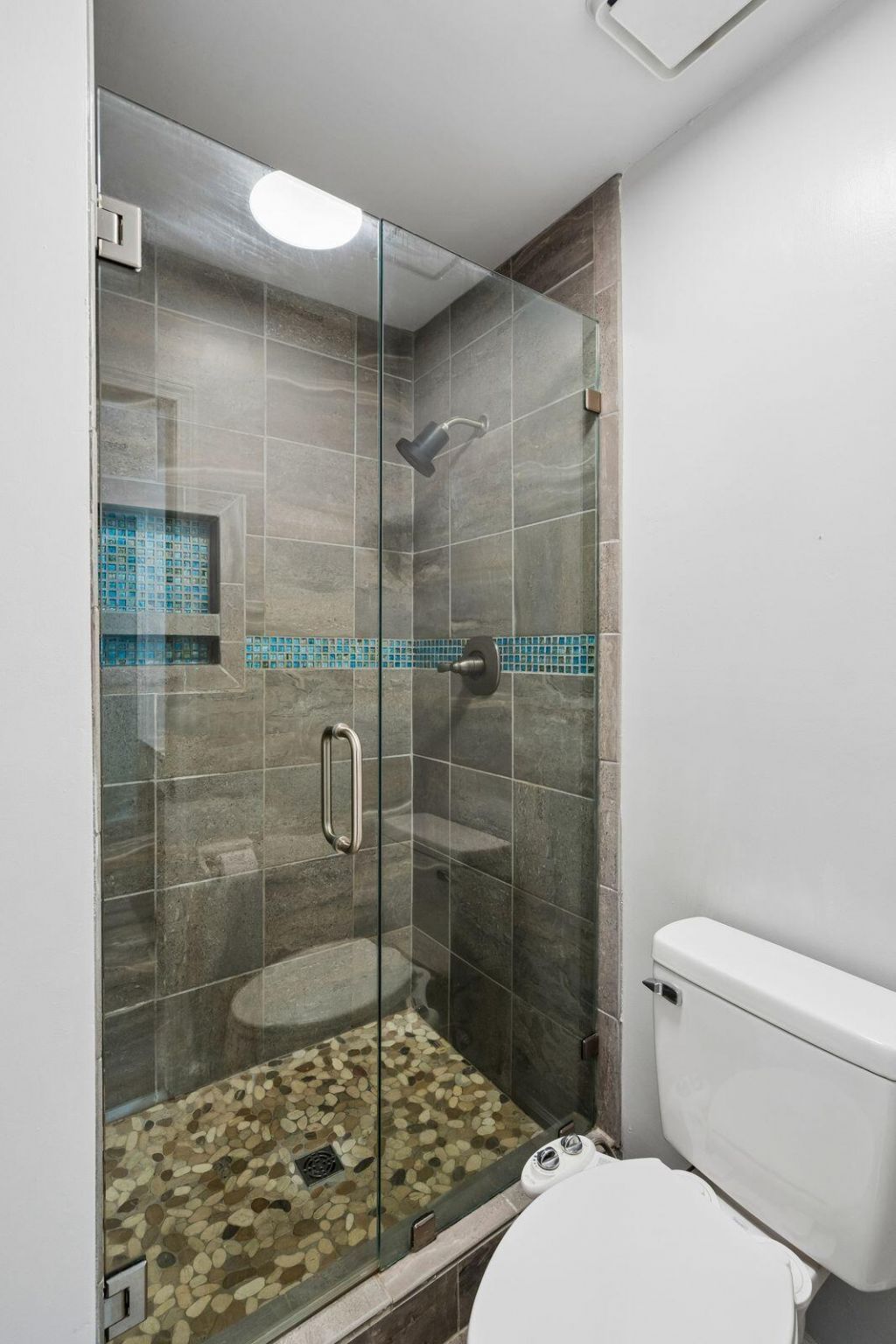 18 Hillcreek Boulevard Photo 40