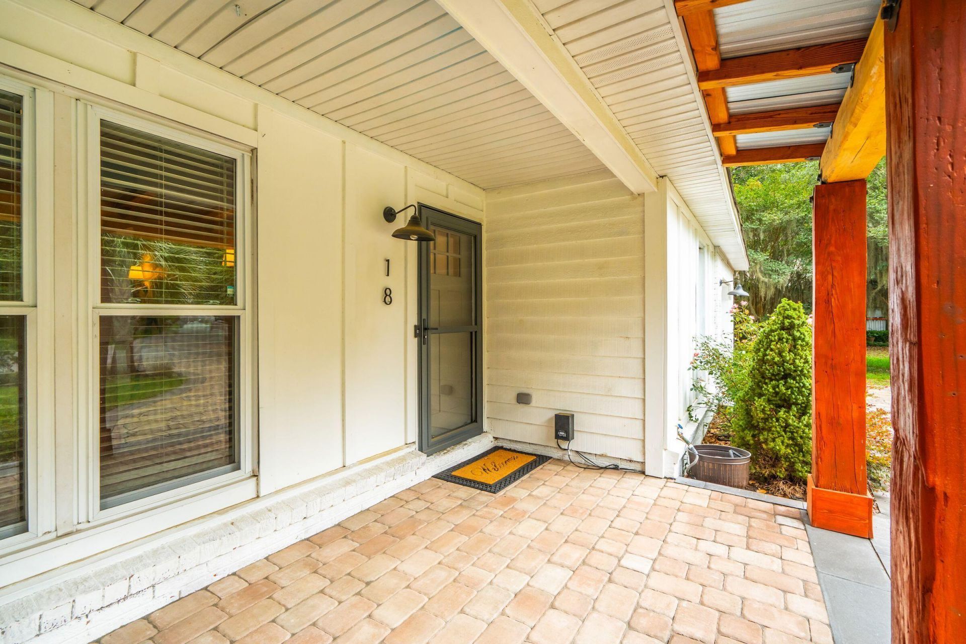 18 Hillcreek Boulevard Photo 7