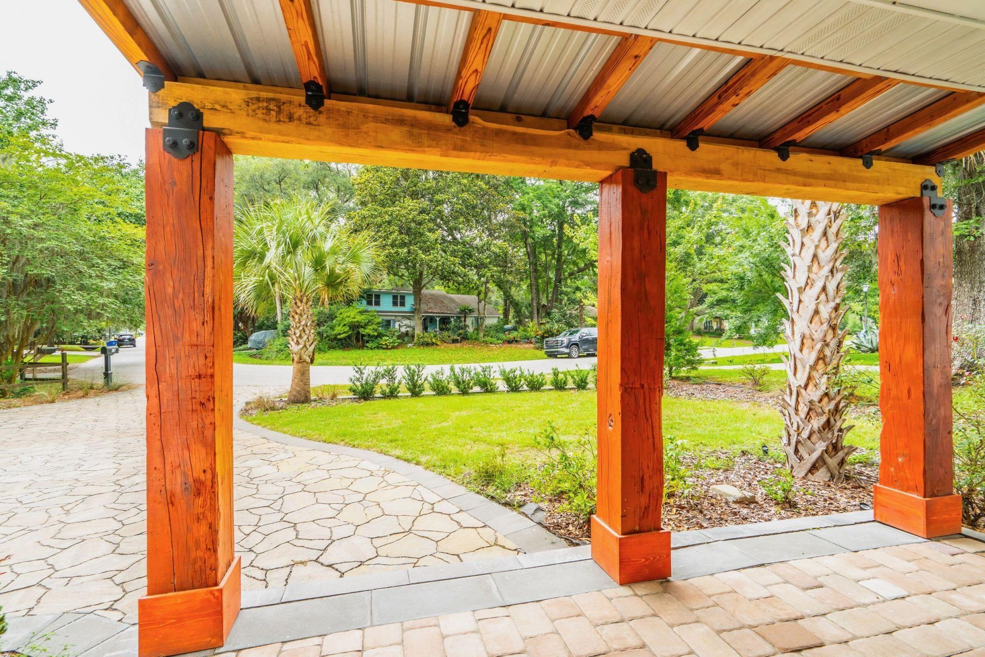 18 Hillcreek Boulevard Photo 8