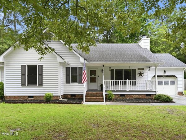1205 Spanish Moss Court , Richlands, NC 28574