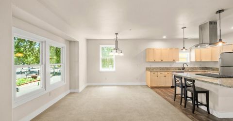 1306 19th St, Sacramento, CA 95811 Photo