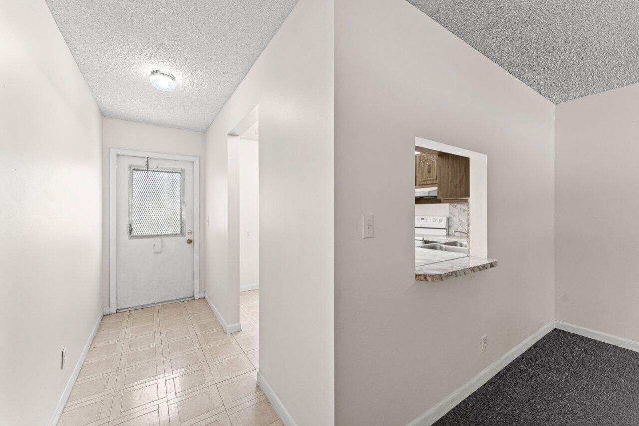 713 Nantucket Circle, Unit B, Lake Worth, FL 33467 Photo