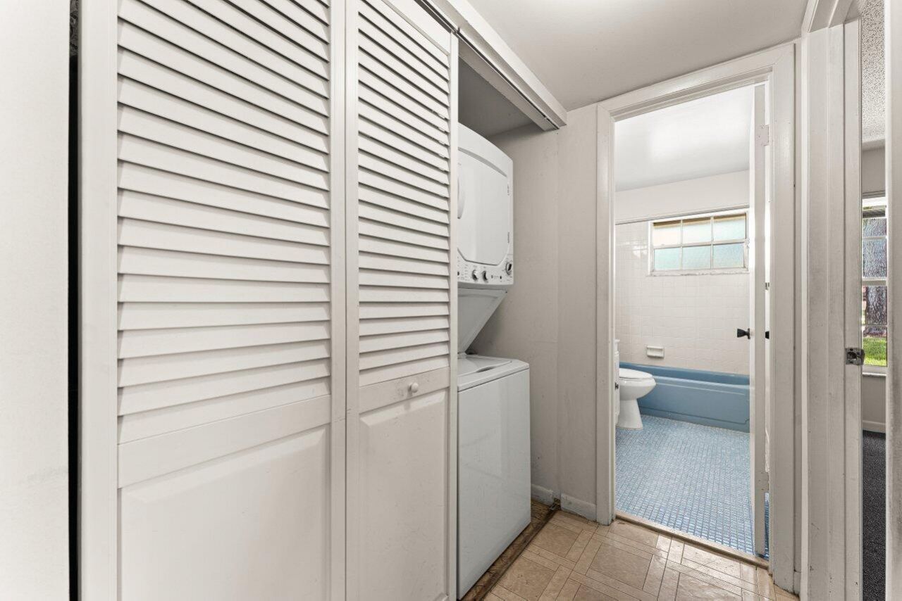 713 Nantucket Circle, Unit B, Lake Worth, FL 33467 Photo