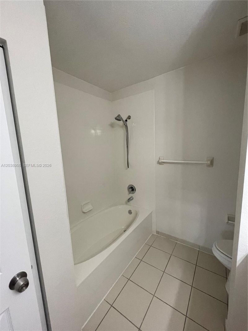 17341 NW 7th Ave, Unit 605, Miami Gardens, FL 33169 Photo