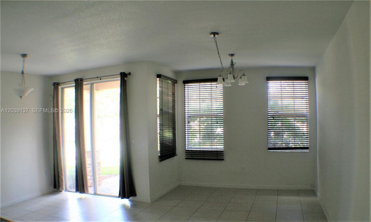 202 Las Brisas Cir , Sunrise, FL 33326 Photo