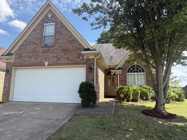 3967 RASCO HILLS DR, Southaven, MS 38671