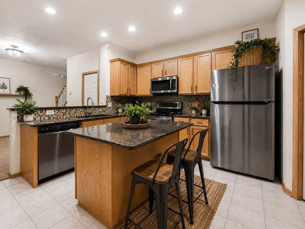 4529 Victor Path, Unit 5, Hugo, MN 55038