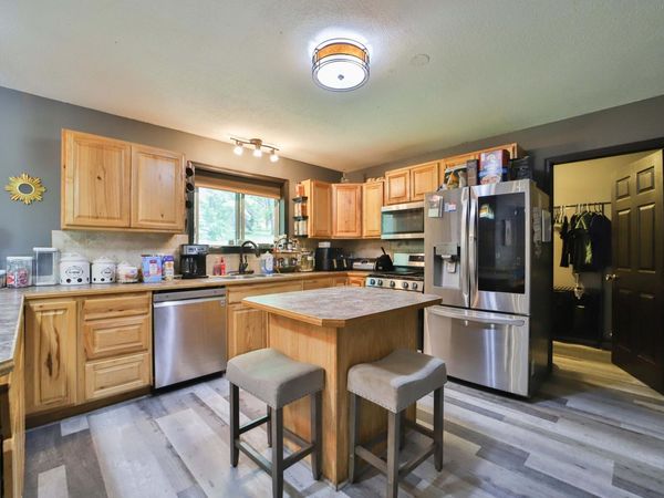 911 8th Street NE, Little Falls, MN 56345
