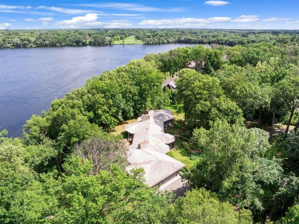22 Evergreen Road, North Oaks, MN 55127