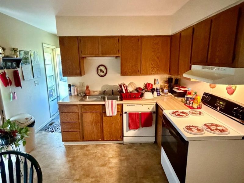 11448 Geneva Road, Forest Park, OH 45240 Photo 2