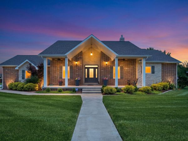 102 S Aspen Street , Buffalo, MO 65622
