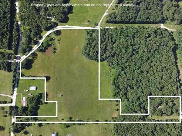 1130 SE 480p Road, Clinton, MO 64735