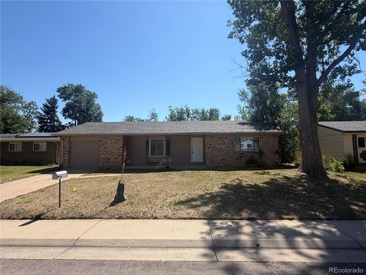 1006 S Macon Street, Aurora, CO 80012 Main Photo